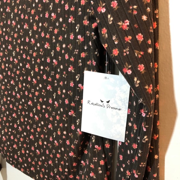 Rebellious dreamer top - Picture 2 of 5